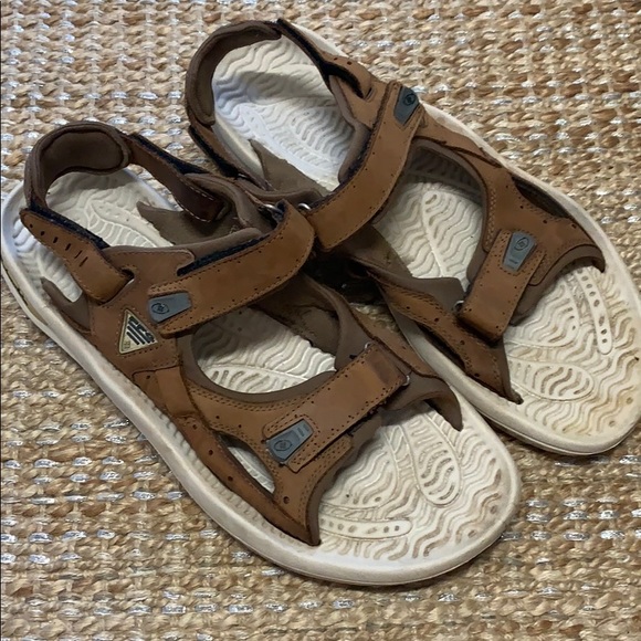 boat sandals mens